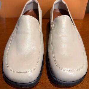 Women’s Gray Leather Loafers